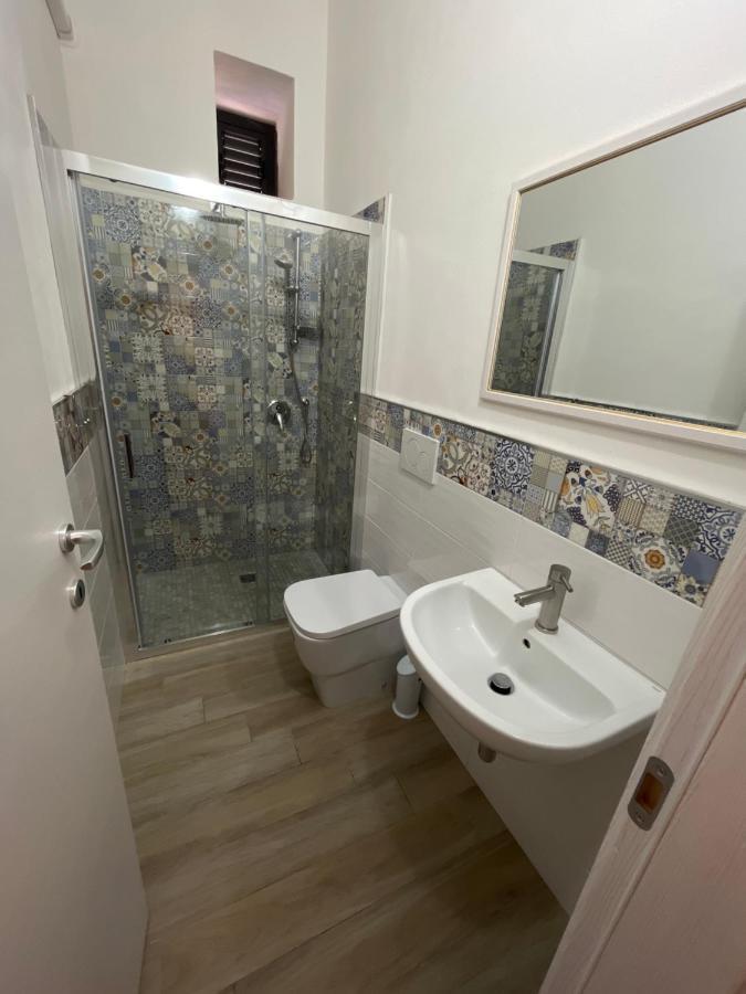 B&B Regina Rooms Авола Екстериор снимка