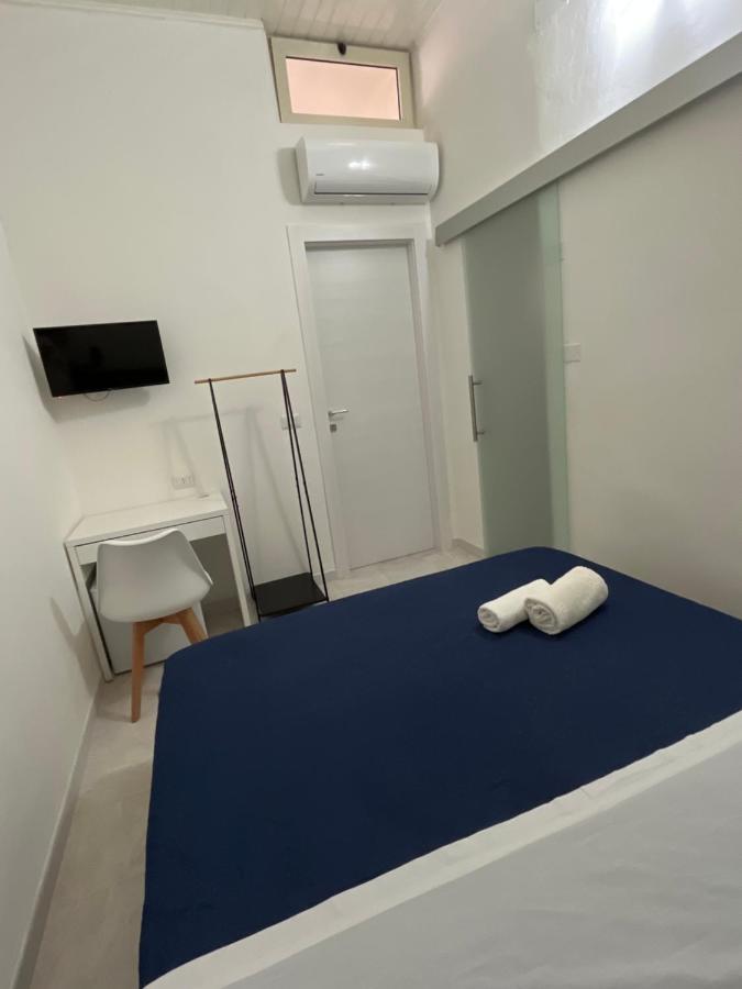 B&B Regina Rooms Авола Екстериор снимка