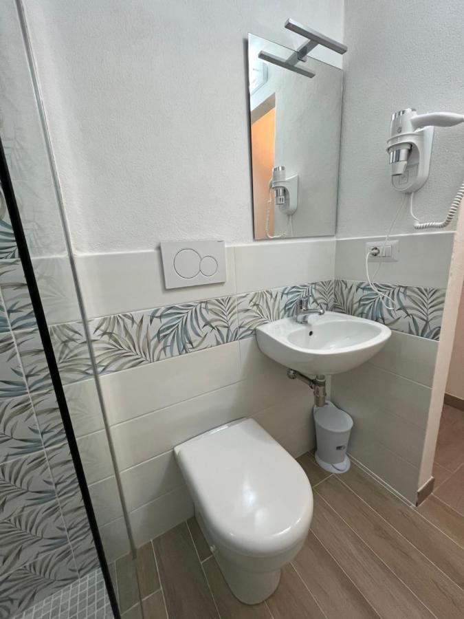 B&B Regina Rooms Авола Екстериор снимка