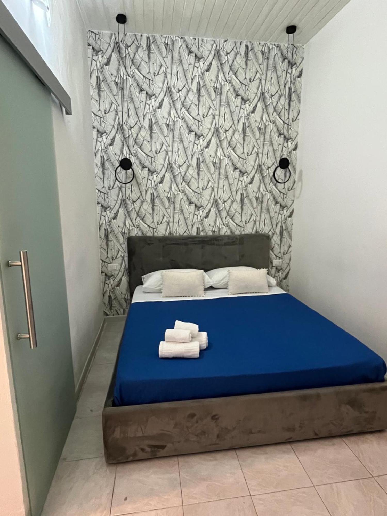 B&B Regina Rooms Авола Екстериор снимка