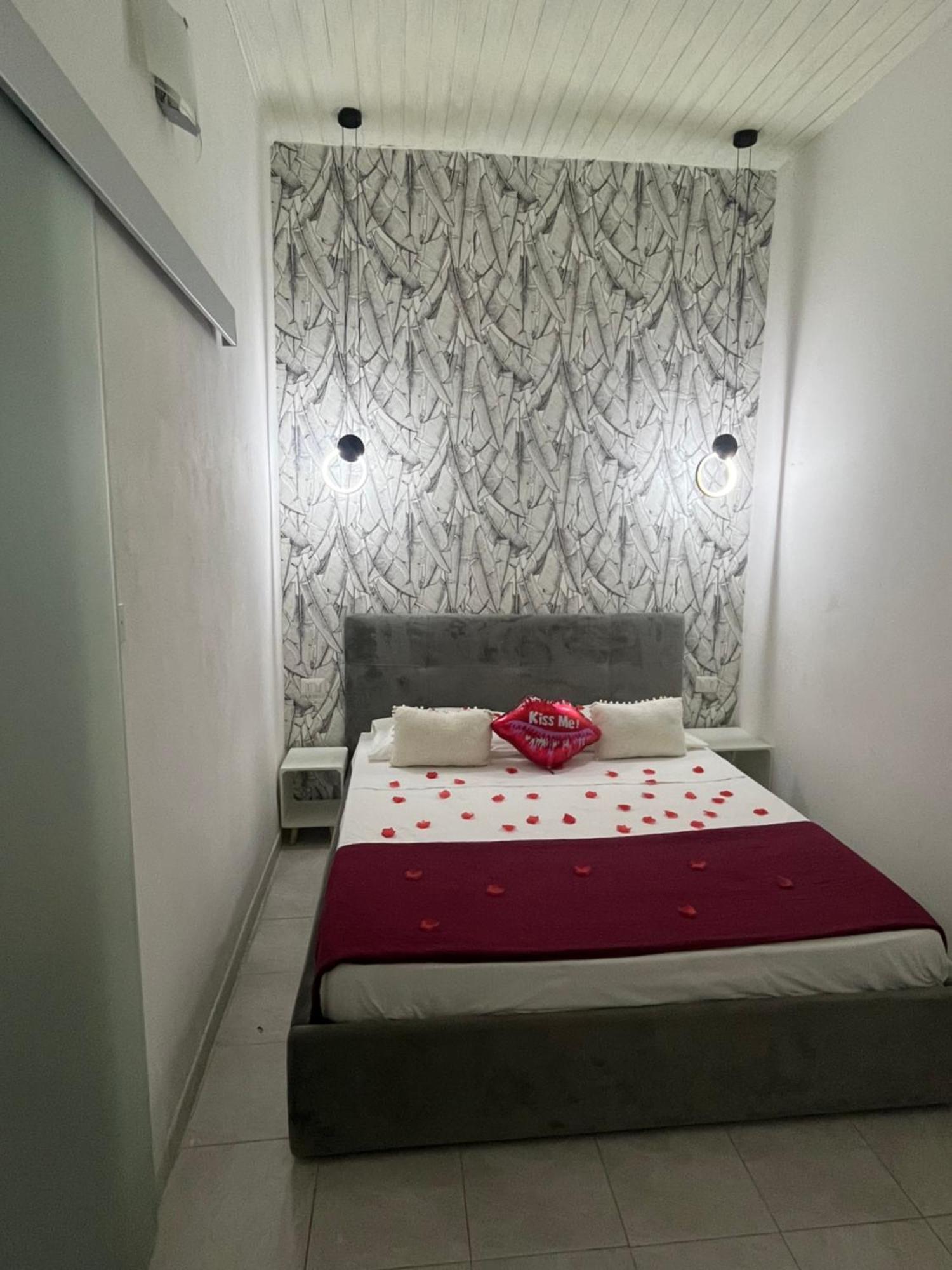 B&B Regina Rooms Авола Екстериор снимка