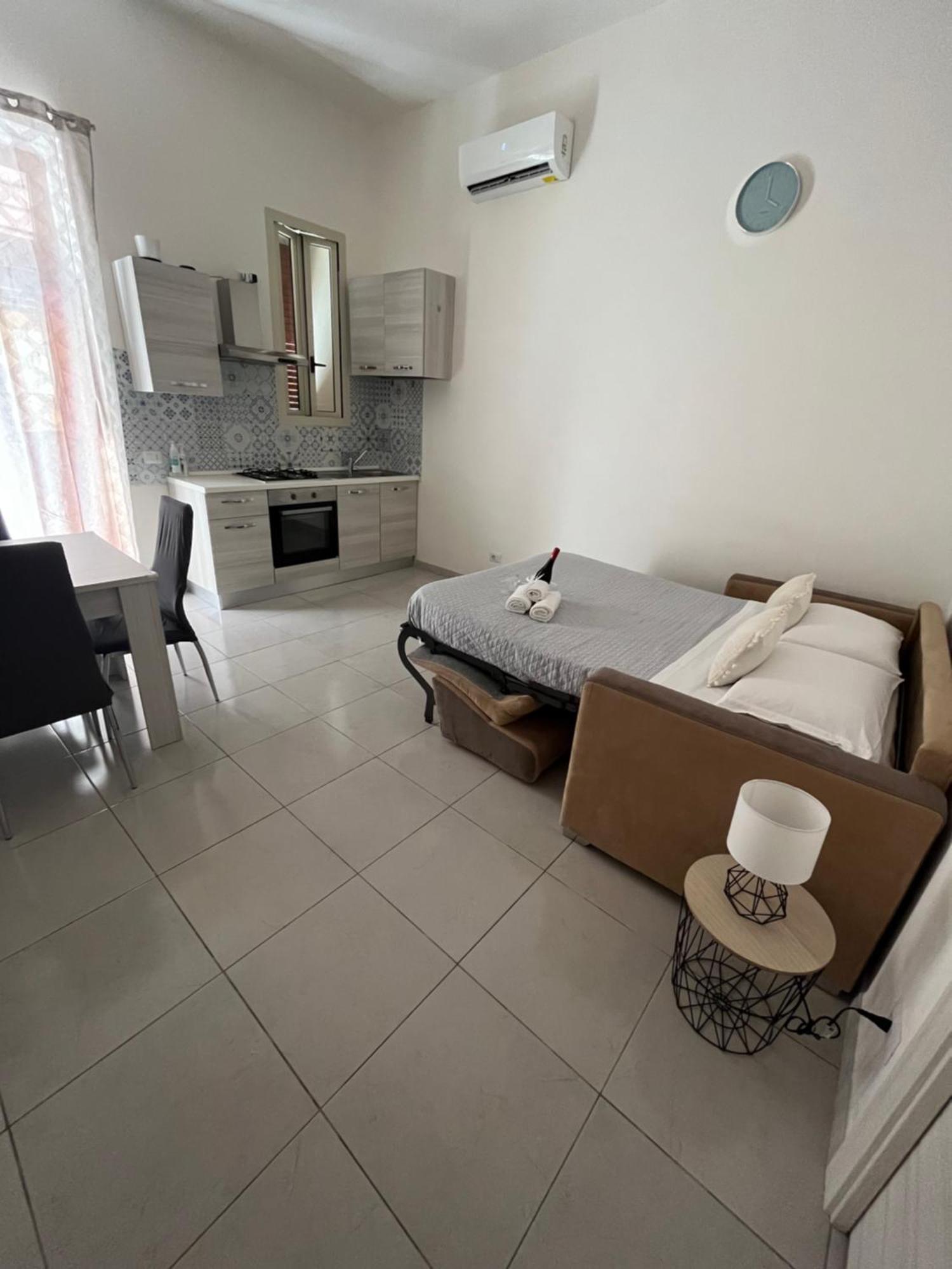 B&B Regina Rooms Авола Екстериор снимка