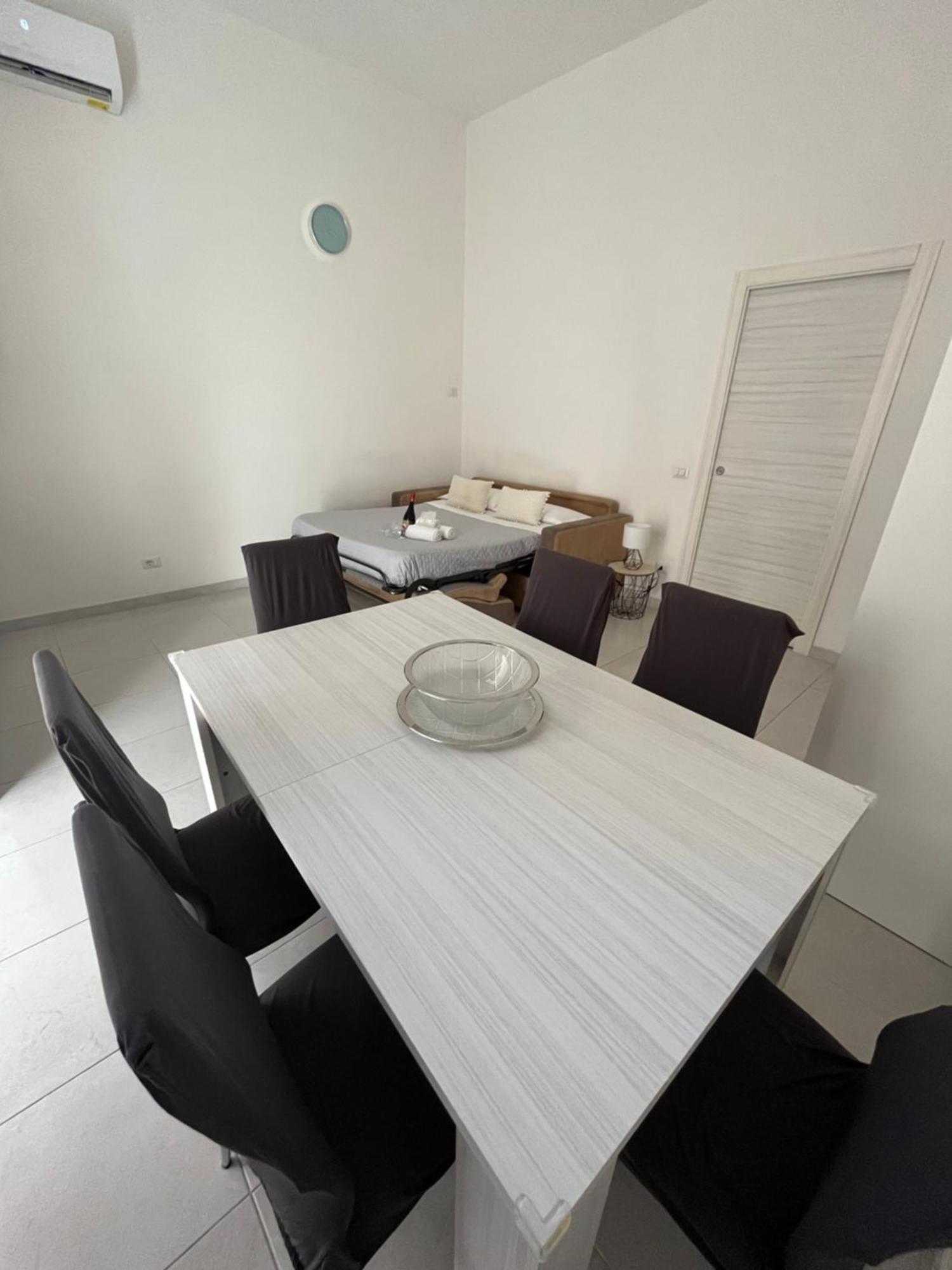 B&B Regina Rooms Авола Екстериор снимка